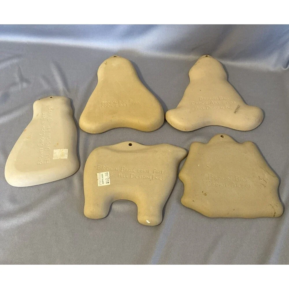Lot of 4 Vintage Cookie Molds Brown Bag Cat Cow House Raggedy Ann Andy Baking